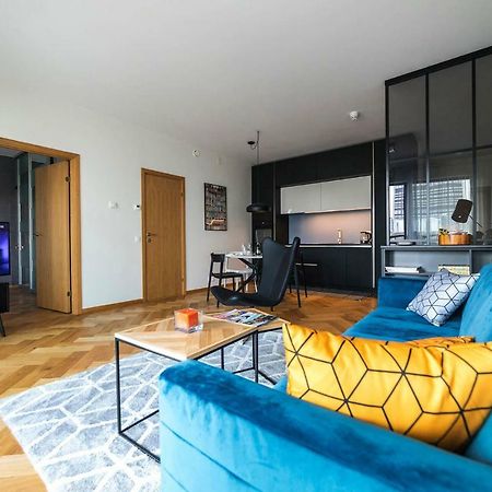Modern Luxury Apartment In City Centre Tallinn Exteriör bild