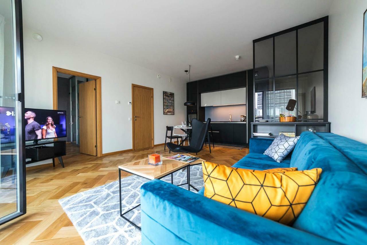 Modern Luxury Apartment In City Centre Tallinn Exteriör bild
