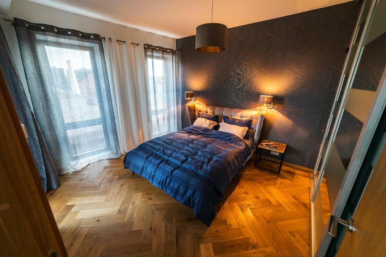 Modern Luxury Apartment In City Centre Tallinn Exteriör bild